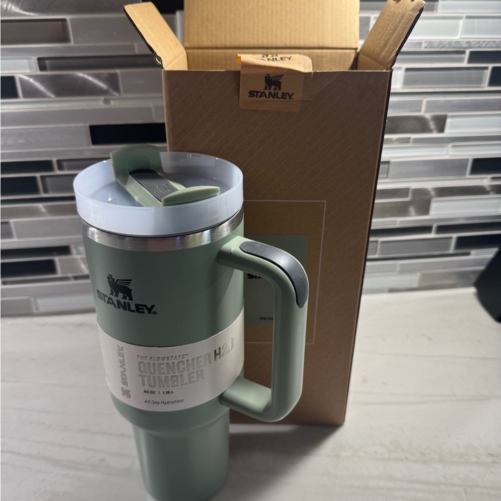 Stanley Sage Quencher 40oz Tumbler with Handle.